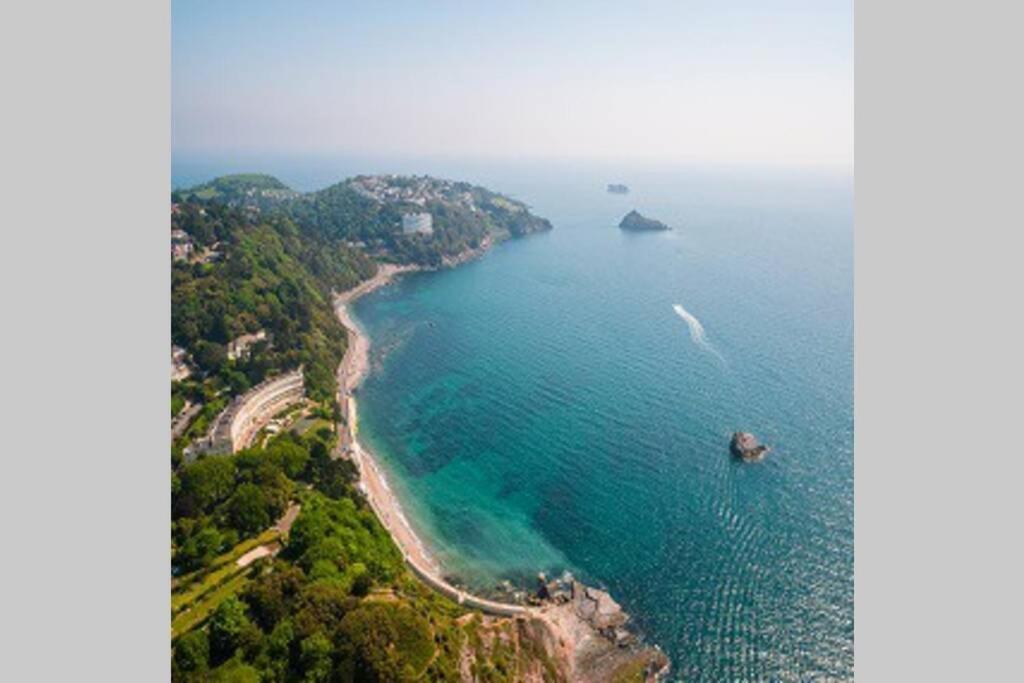 **Sunny And Bright, Thatchers Rock One Bed Beach Front Apartment*** Torquay Exteriör bild